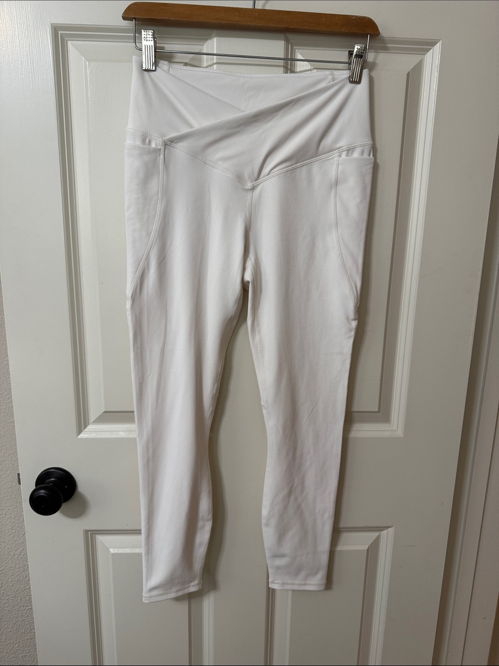 Fabletics White High-Waist Leggings